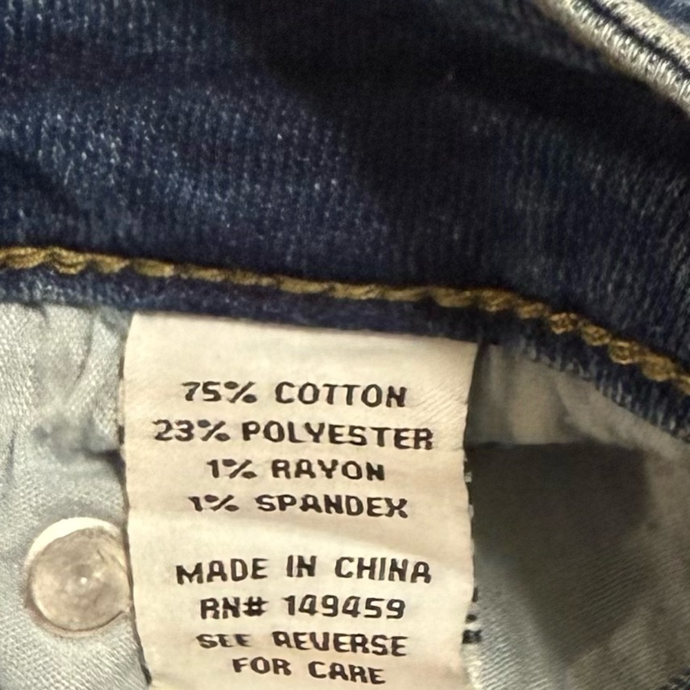 Ashley Mason Women's Skinny Jeans in Classic Blue - Picture 7 of 7